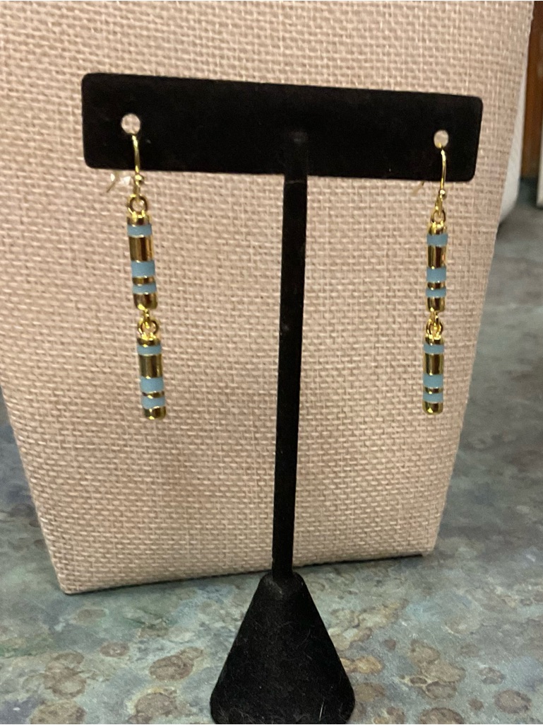 Vince Camuto Gold And Light Blue Bar Drop Earrings 18$